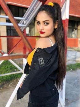 Teen Ayesha - Escort in Dubai - bust size C