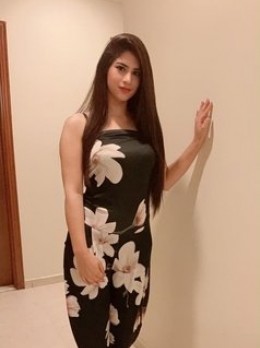 Escort in Dubai - service Hand job